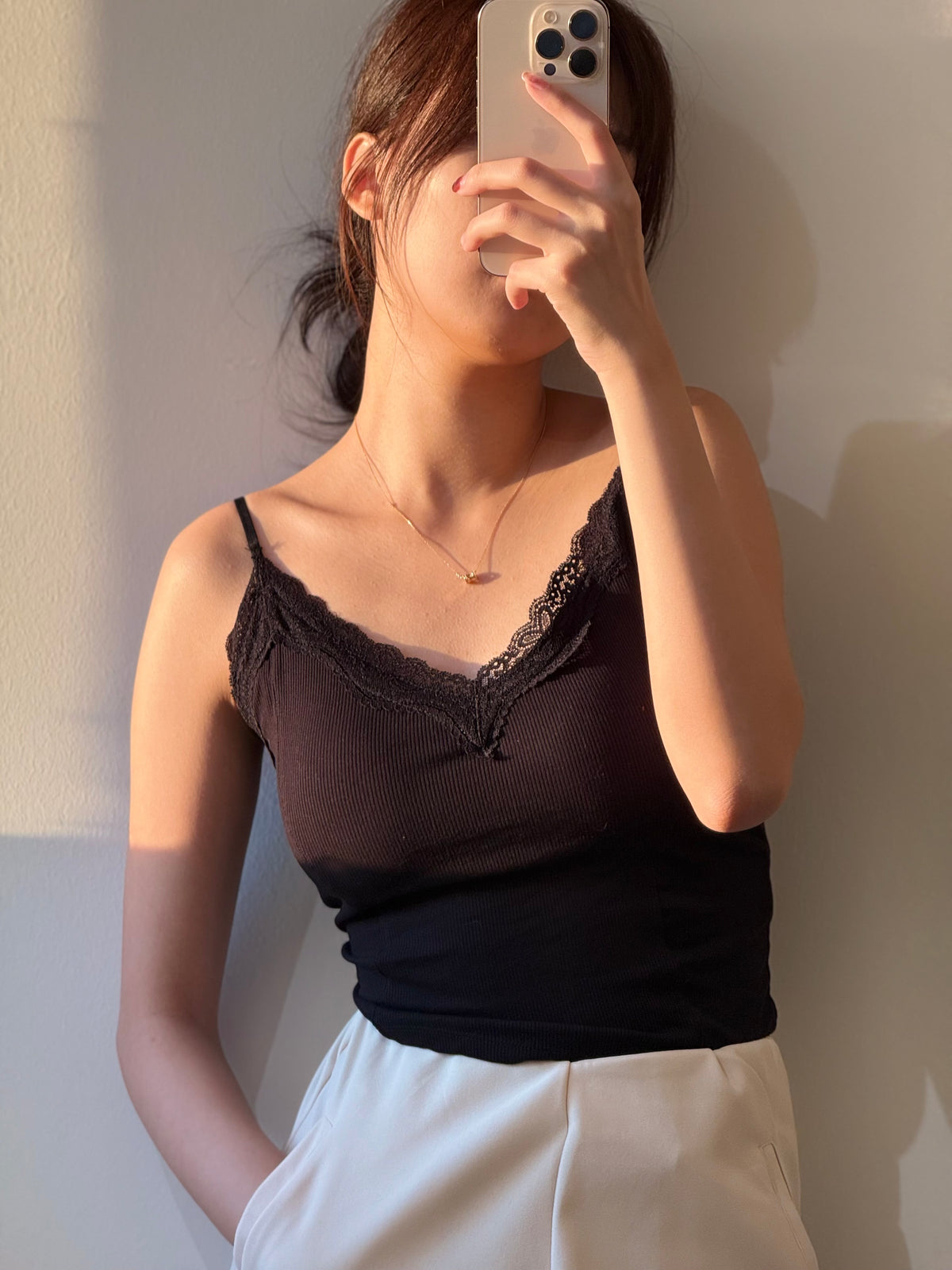 【Essential】The Muse Lace-Trimmed Camisole Bra Top ｜ 法式浪漫蕾絲拼接細肩帶背心