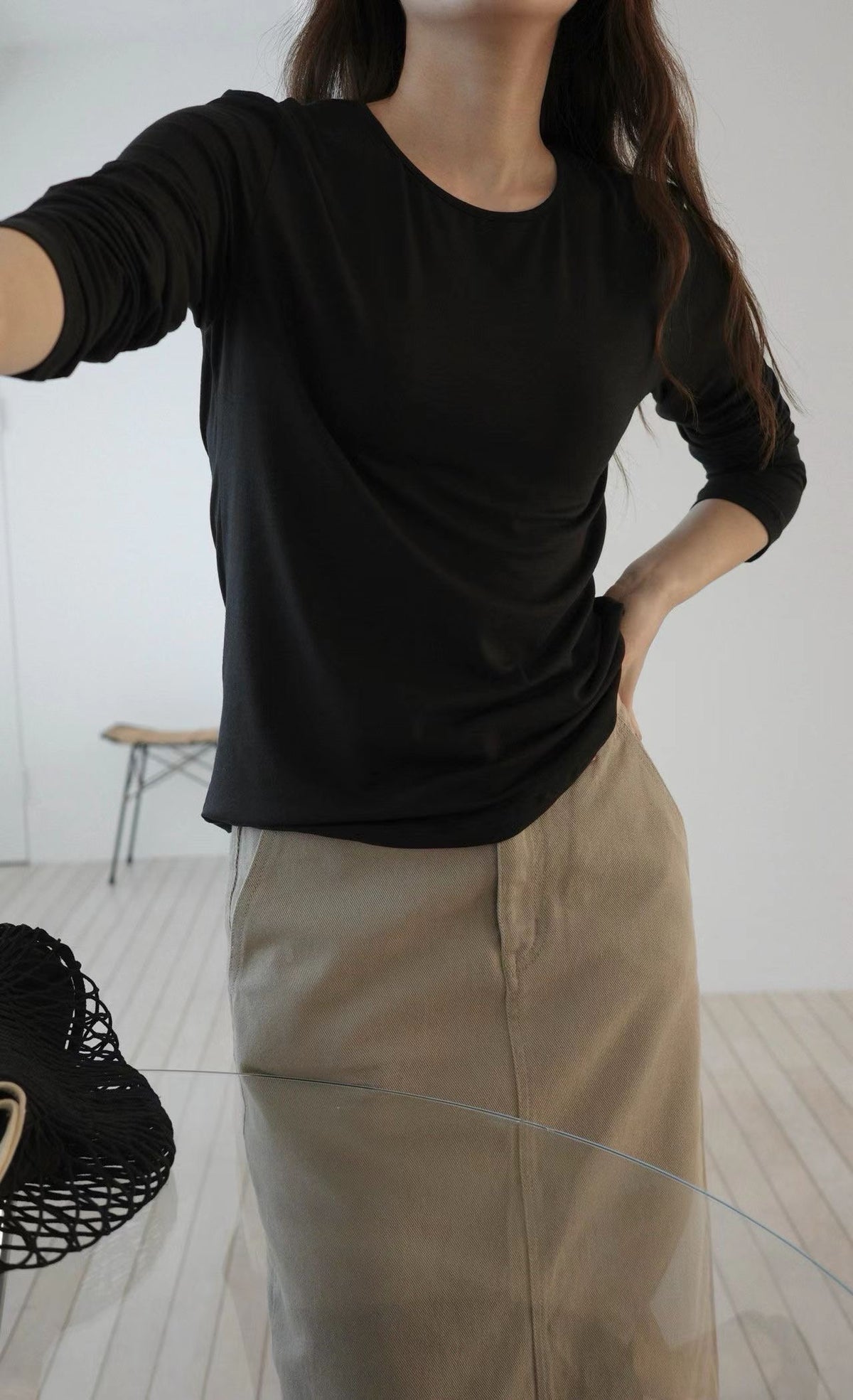 【PREMIUM】質感滿分的品牌後開衩牛仔長裙｜ The Essence Back-Slit Cotton Denim Maxi Skirt
