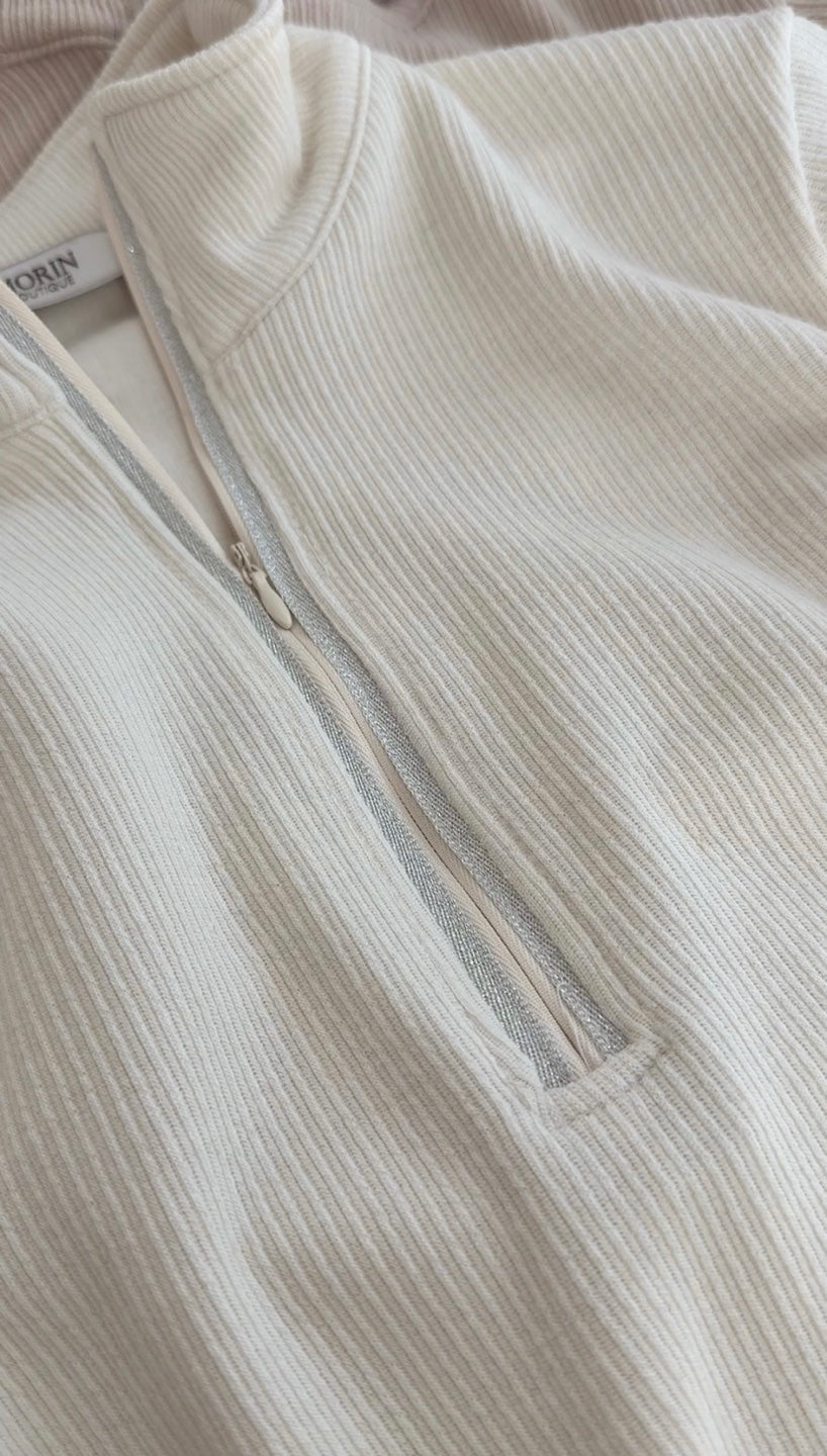 【PREMIUM】The Slim-Fit Silver-Trim Half-Zip Knit ｜ 質感銀邊拼接修身半拉鍊針織上衣