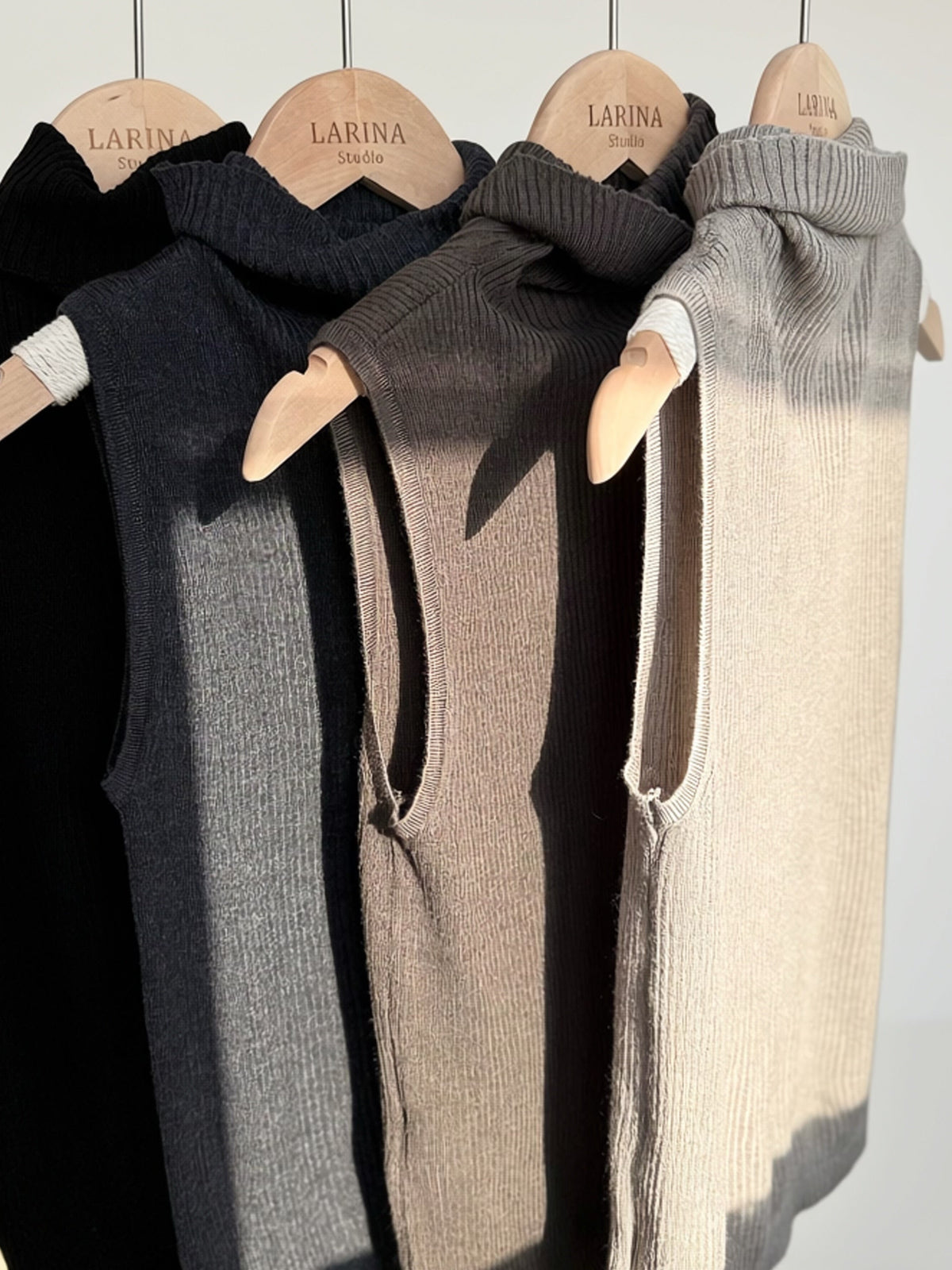 【NEW IN】6% Wool 秋季氣質高領針織背心 High-Neck Wool-Blend Knit Tank