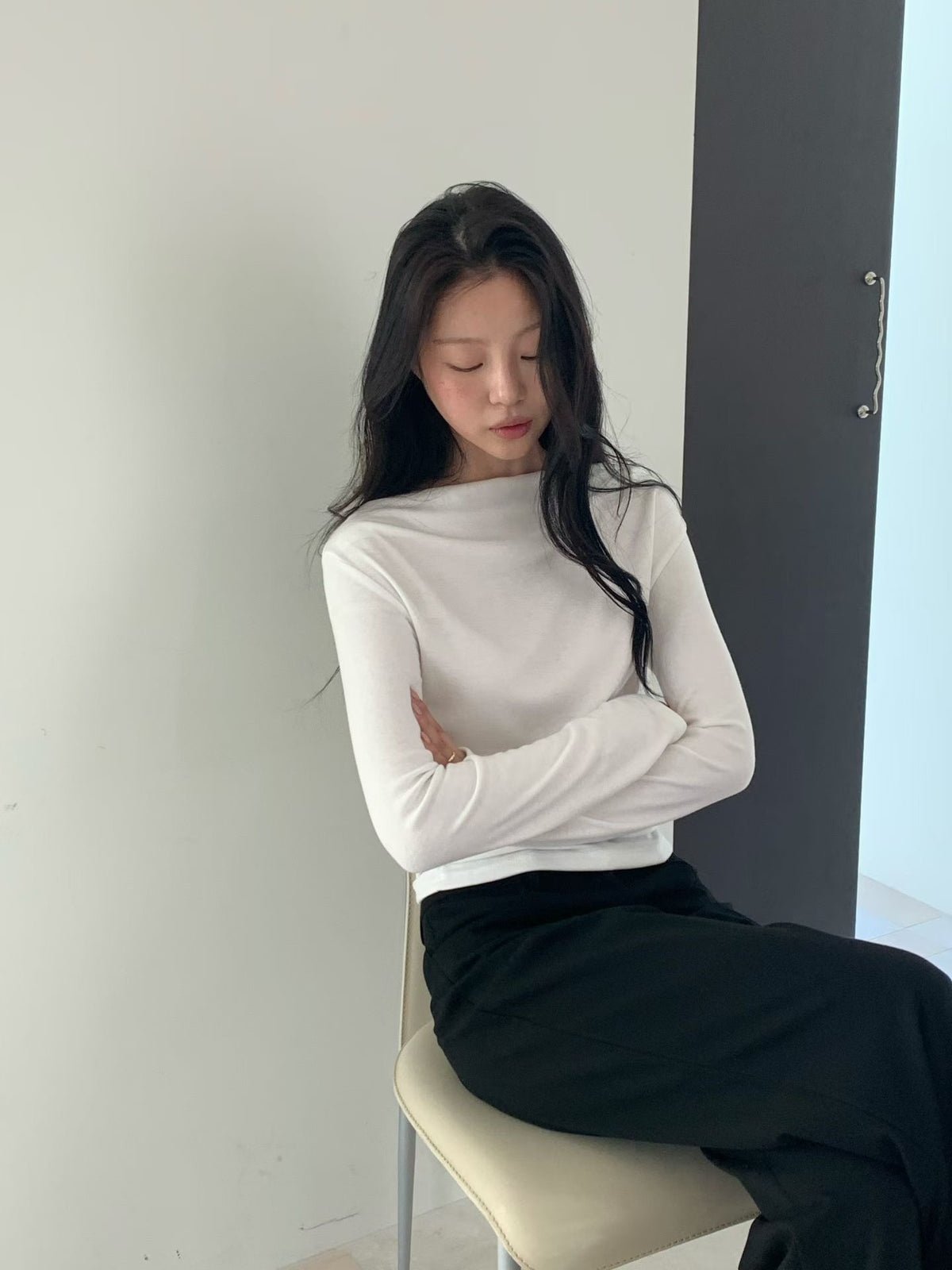 【店主推薦!!!】法式微絨溫柔鎖骨三穿美肩上衣 French Velvet Touch 3-Way Off-Shoulder Top