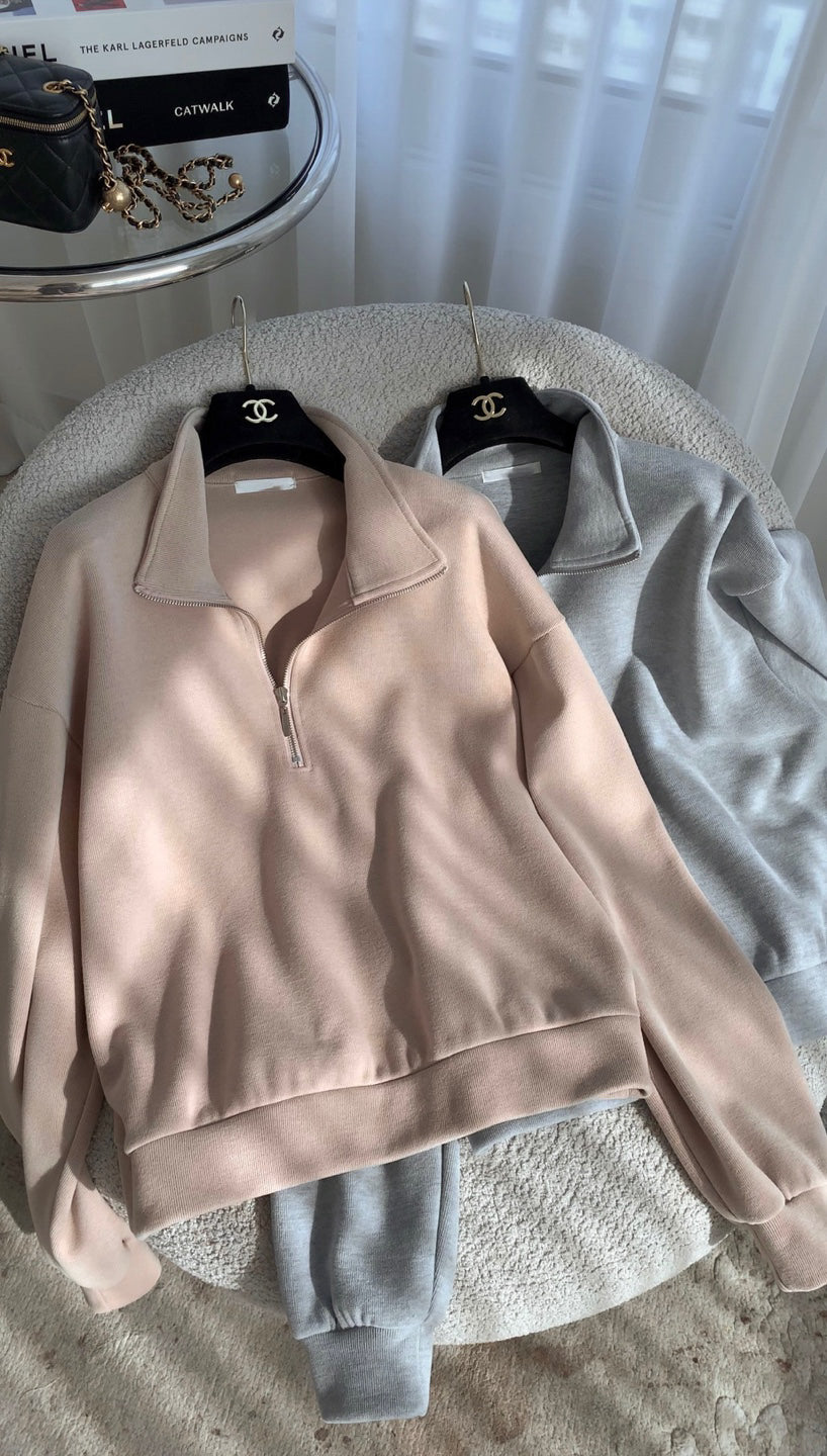 【PREMIUM】Jennie Classic Effortless Half-Zip Sweatshirt Knit ｜ 值得投資的極簡知性微絨立領半拉鍊衛衣