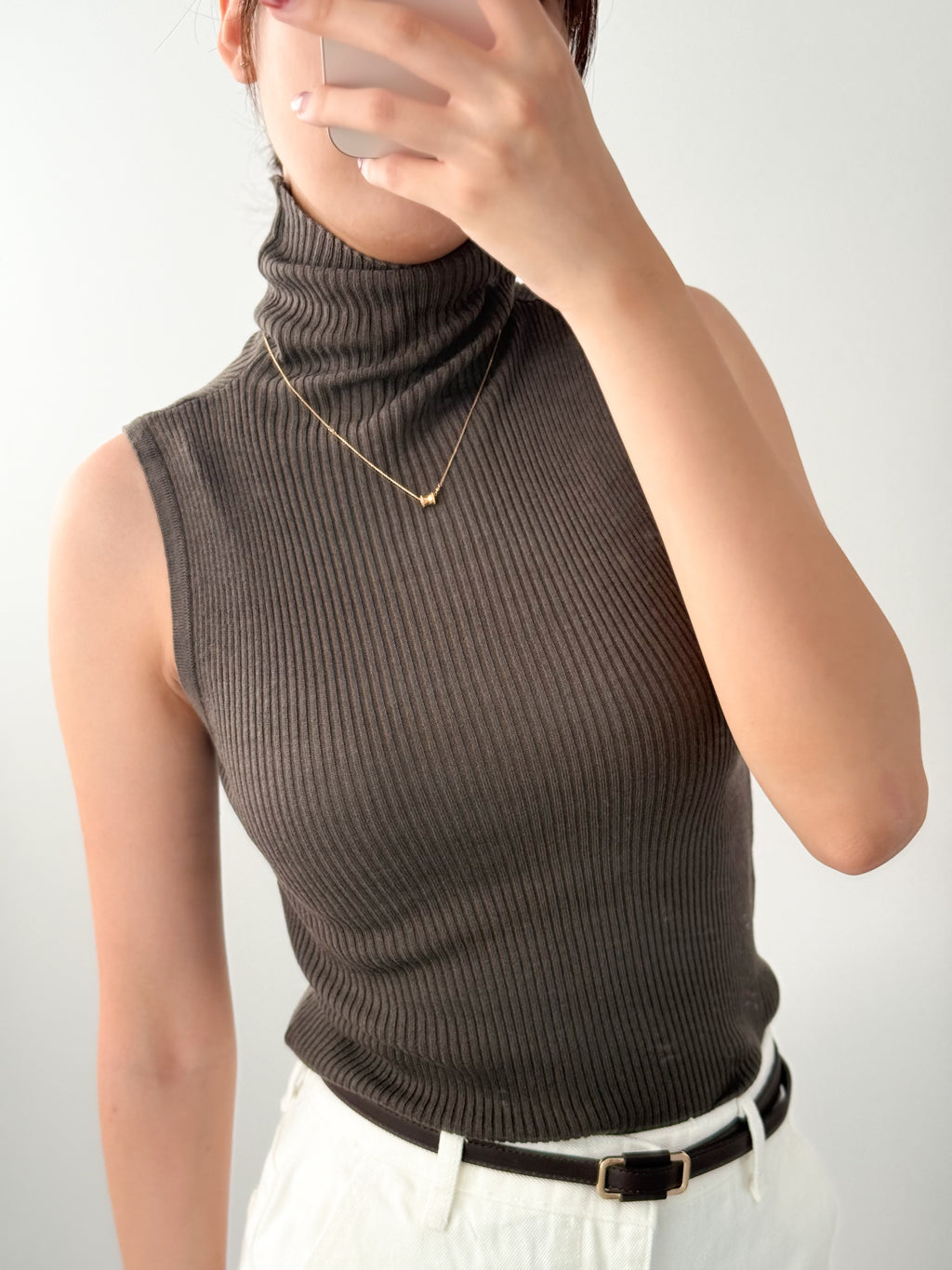 【NEW IN】6% Wool 秋季氣質高領針織背心 High-Neck Wool-Blend Knit Tank