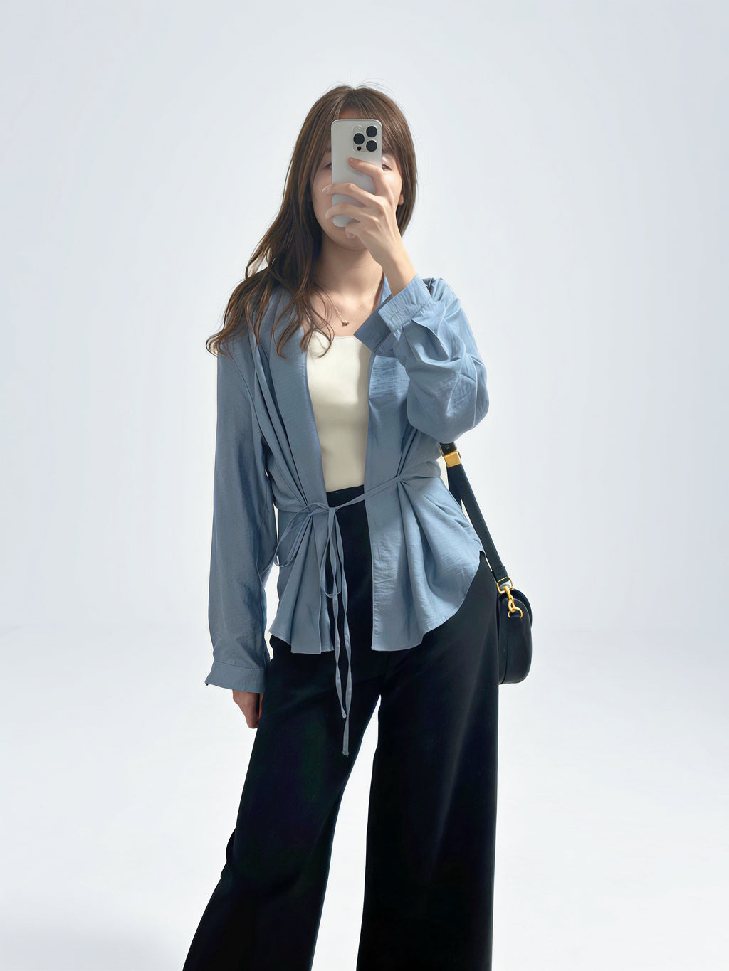 «Premium» The Satin Tie Blouse｜絲光綁帶翻領恤衫