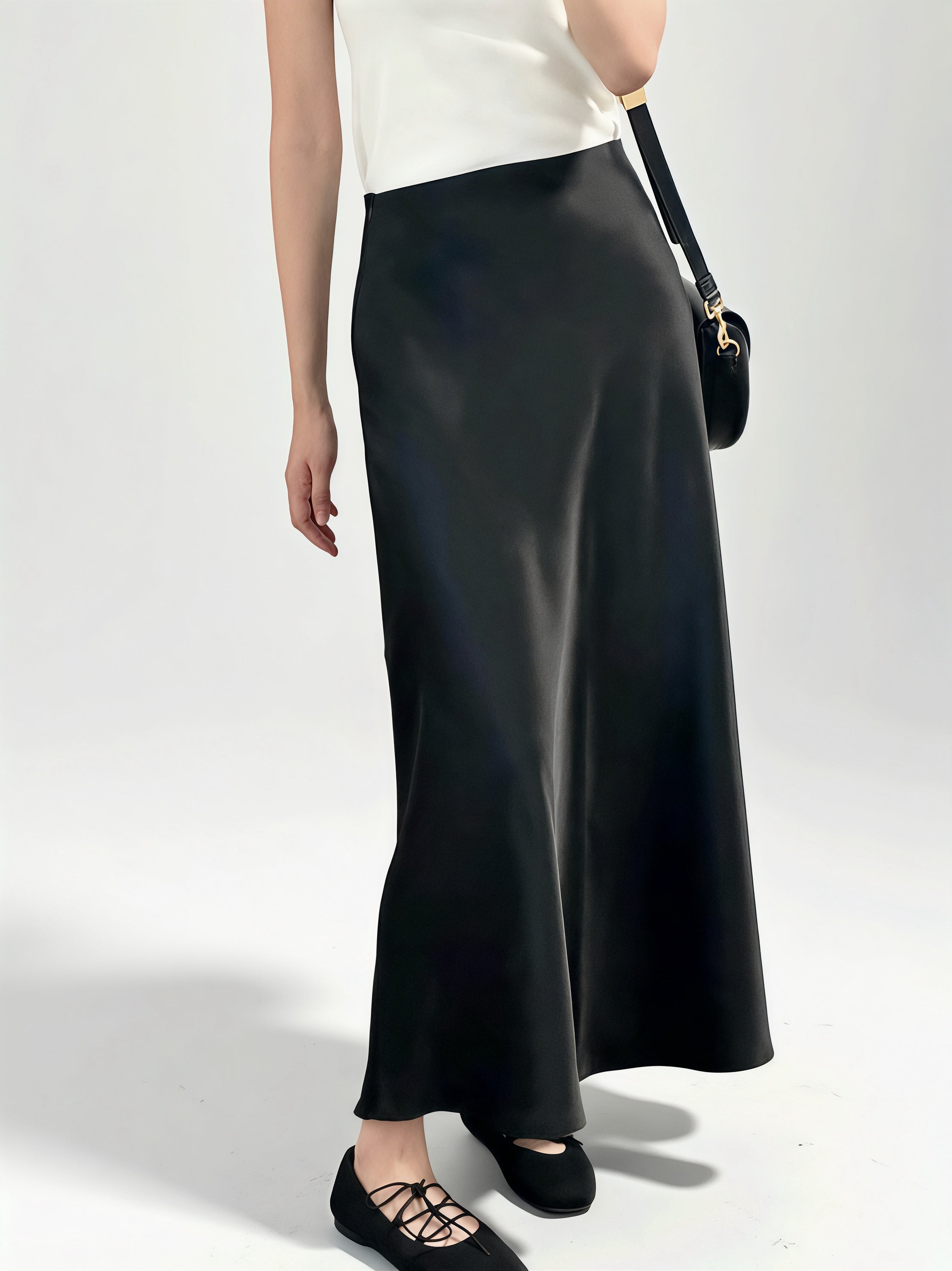 The Glow Satin Skirt｜緞面光澤修身長裙