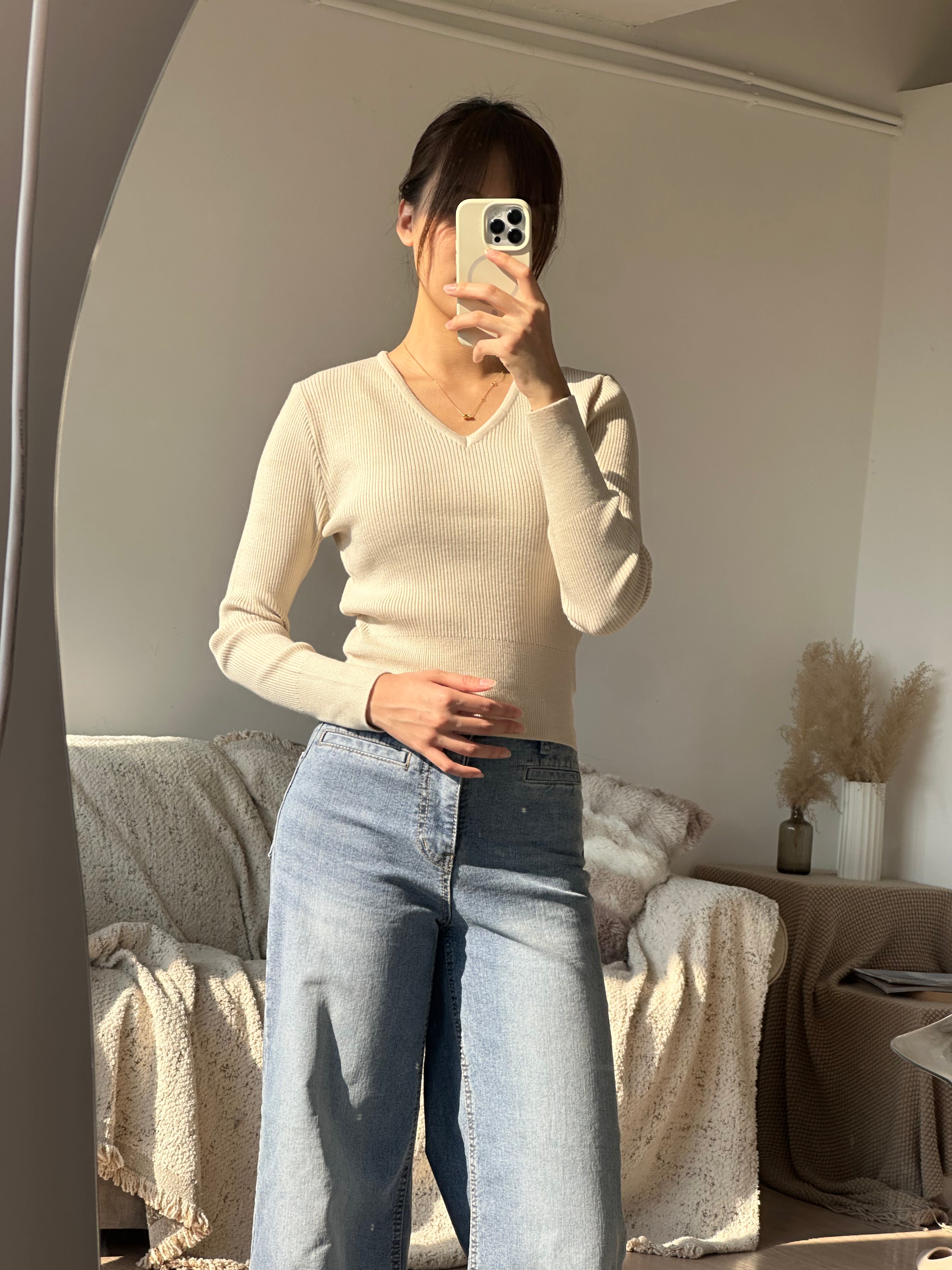 日常 Ribbed V-Neck Knit