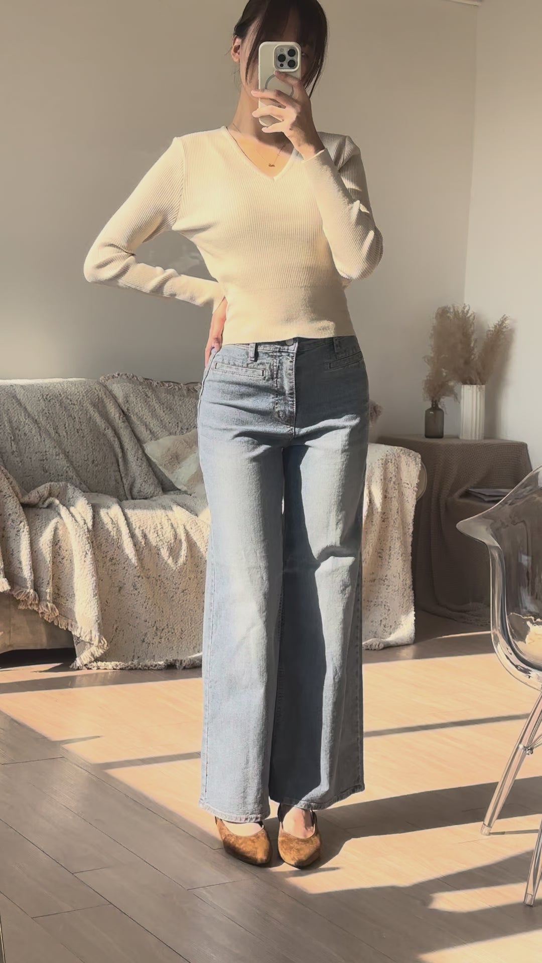 返工必備 微喇叭形靚料牛仔褲～